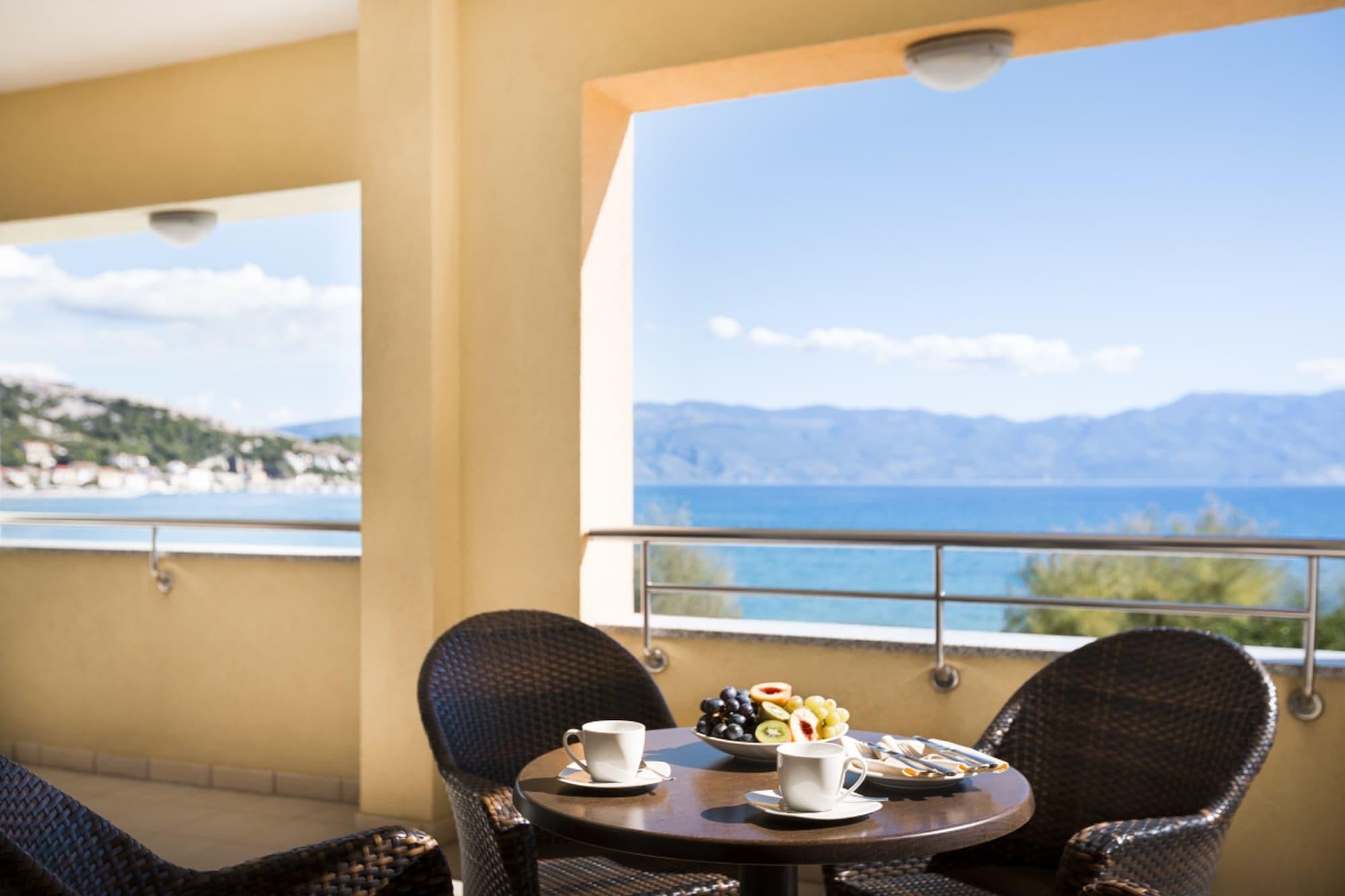 Valamar Atrium Residence Baška Dış mekan fotoğraf