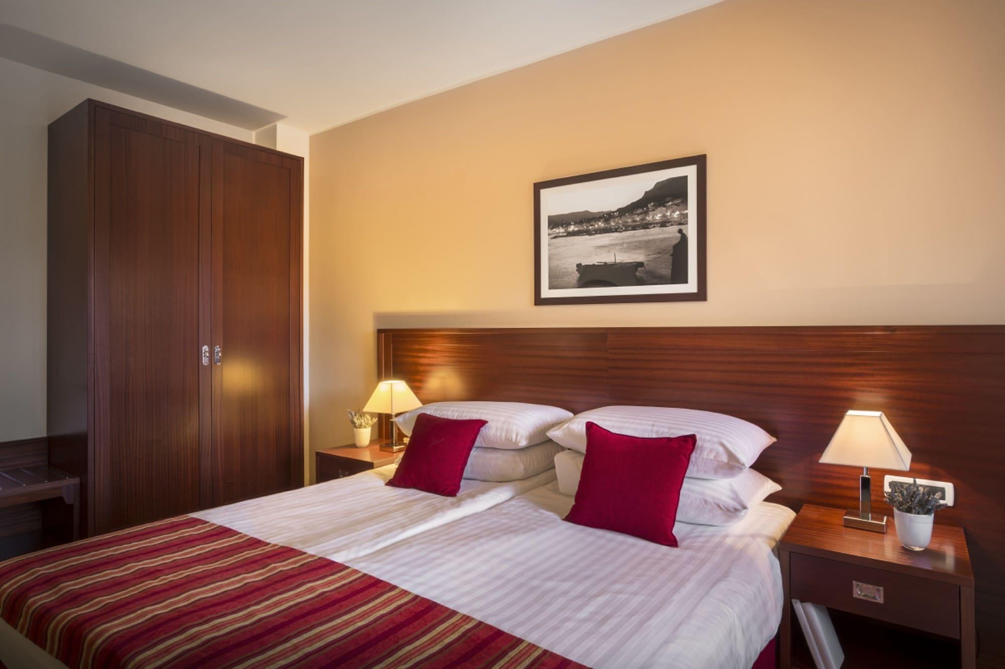 Valamar Atrium Residence Baška Dış mekan fotoğraf
